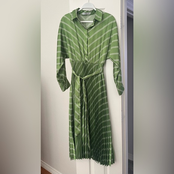 Mango USA green dress - Picture 4 of 4